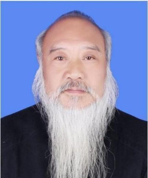 2026元旦特别报道：易医同源启新岁 刘荣安教授的文化传承之路